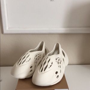 Yeezy Foamrunner Sand